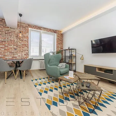 Апартаменты Apartament Loftowy Swietojanska Гдыня