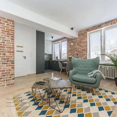 Apartament Loftowy Swietojanska * Гдыня