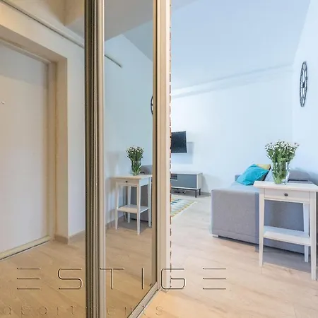 Апартаменты Apartament Loftowy Swietojanska Гдыня