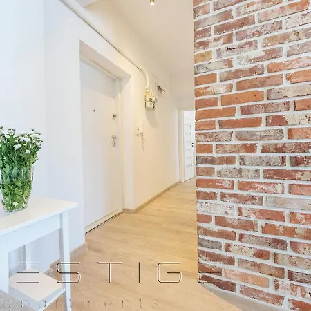 Апартаменты Apartament Loftowy Swietojanska Гдыня